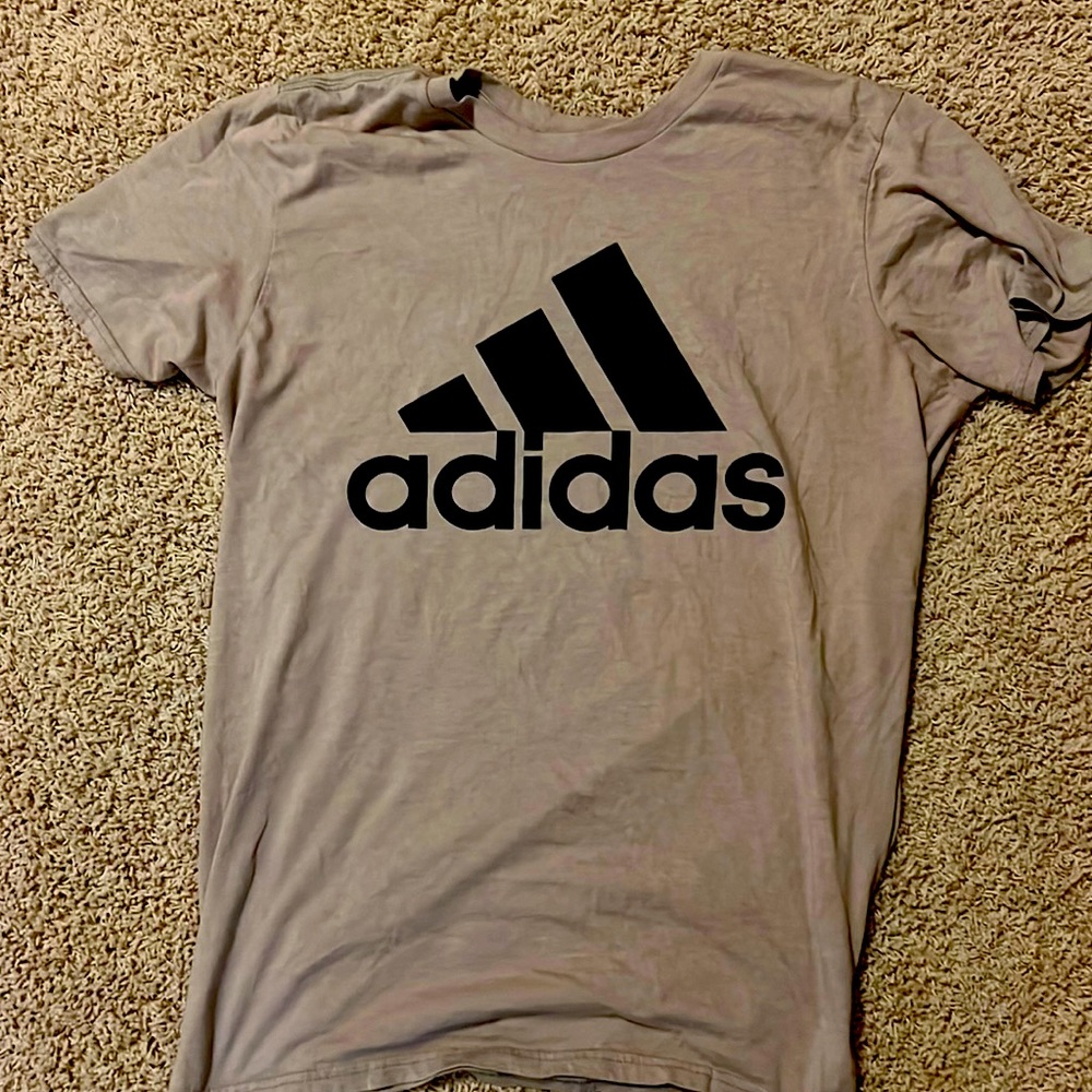 Adidas T-shirt